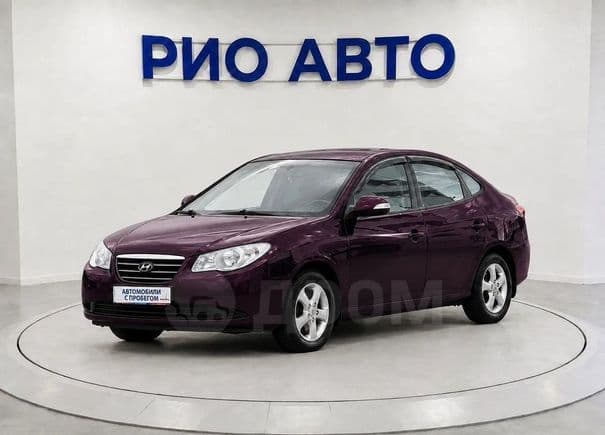 Hyundai Elantra — фото 1